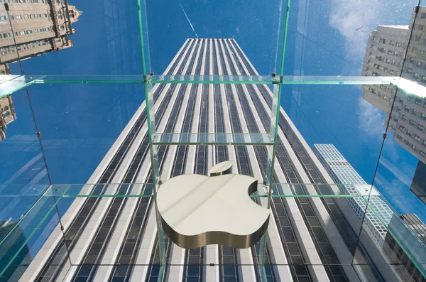 Společnost Apple uchovávat new york — Stock fotografie