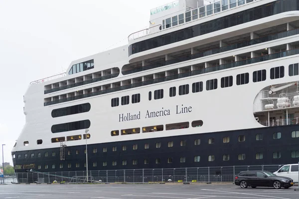 Large passenger ship — Stock Photo, Image