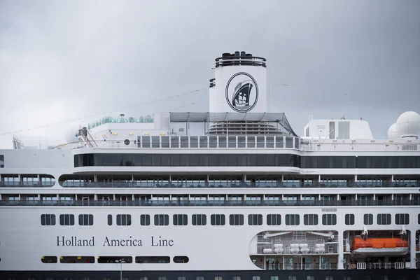 Large passenger ship — Stock Photo, Image