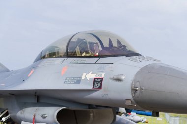 f-16 avcı