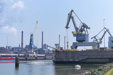 Hollanda çelik fabrikası