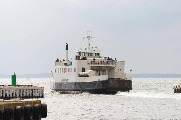 Vertrek van veerboot — Stockfoto