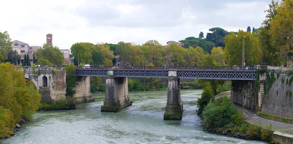 Bridge in rome — Stock Photo, Image