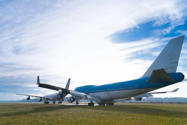 Flugzeug wird zerlegt — Stockfoto