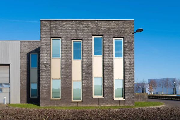 Modern kantoorgebouw — Stockfoto