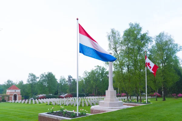 Holten canadian war Cemetery — Stockfoto