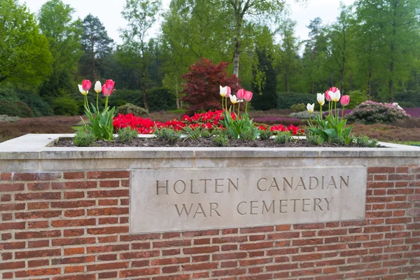 Военное кладбище Холтена — стоковое фото