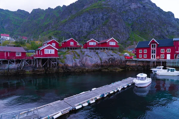 Casas típicas noruegas rojas — Foto de Stock