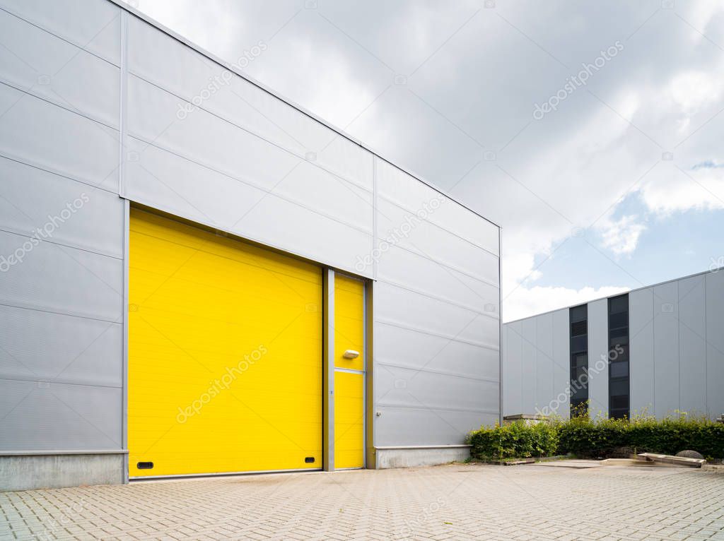 yellow roller door