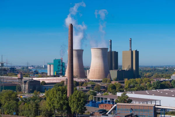 Torens Schoorsteen Van Een Staalfabriek Duisburg Duitsland — Stockfoto