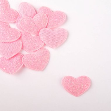 Yaratıcılık için yamalar. Mağazada ürün sunumu