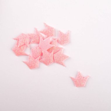 Yaratıcılık için yamalar. Mağazada ürün sunumu