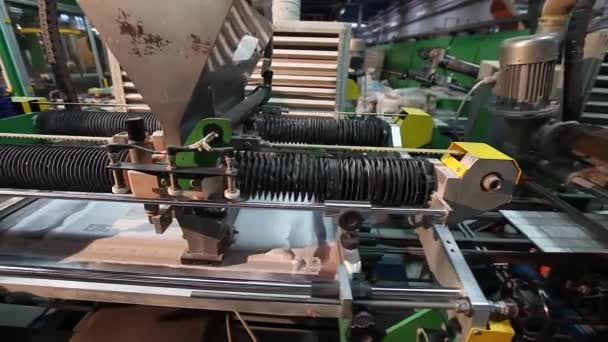 Stampa piastrelle di ceramica fantasia, modello su piastrelle di ceramica. Interni industriali, indori — Video Stock