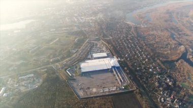 Hava, şantiye, metal yapı, inşaat makinaları, inşaat hava görünümünü büyük bir bitki veya fabrika, Sanayi Dış, panoramik görünümünün İnşaat