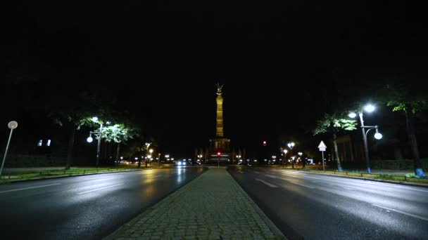Området och motorvägen framför Victory Column i Berlin, panoramautsikt över den Victory Column, Siegessaule, Berlin, oktober 2017 — Stockvideo