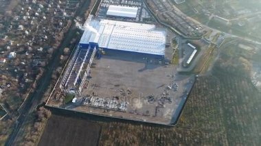 Hava, şantiye, metal yapı, inşaat makinaları, inşaat hava görünümünü büyük bir bitki veya fabrika, Sanayi Dış, panoramik görünümünün İnşaat