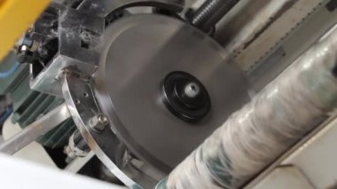 Faaliyet planı dikiş makinesi diker kumaş, Başlat düğmesi