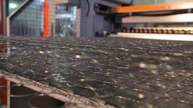 mobilya fabrikası, mobilya yatak blokları için yaylar, üretim Atölyesi, üretim hattı, derleme Baza, yatak blok üretimi için makine yaylar