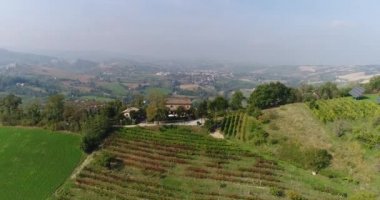 Güneş pili üstünde tepe-in dağ, alternatif enerji, güneş panelleri, çevre koruma