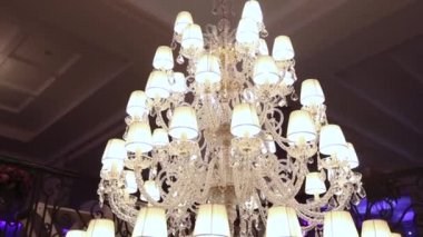 Hotel avize