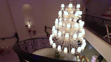 Hotel avize