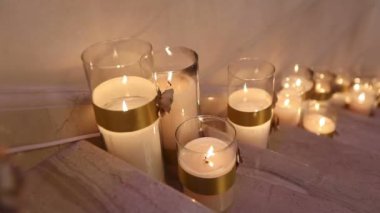 Dekoratif, yeni yıl, yılbaşı, yılbaşı süsleri, dioctration bir yeni yıl partisinde mumlar