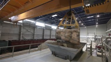 Köprü vinç hisse senedi granülasyon toplu malzeme, ambarlar için hacim materyalleri, Kepçe vinç yük hammadde, Vinç kovası, Modern fabrikası, iç üzerinde çalışmak