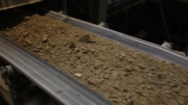 Konveyör bant ve fabrika, Seramik fabrika donanımları, konveyör, sanayi iç, hammadde konveyör taşıma kil sanat eseri