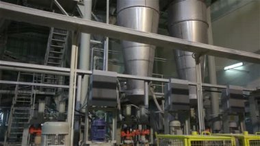 Bir ağır endüstriyel fabrika, yeni fabrika, üretim, fabrika ekipmanları, iç modern fabrikasında