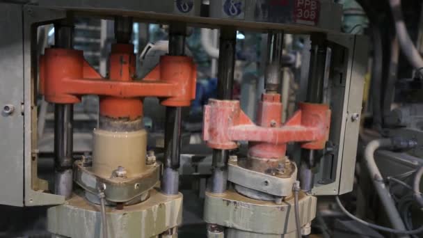 Processing plant, Factory for the production of ceramic tiles, Hydraulic pump, Working pumps, close-up — Stock Video