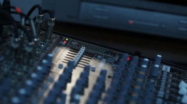 Ses kayıt cihazları, profesyonel kayıt cihazları, Dj Denetim Masası