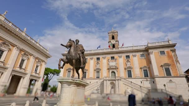 Palast der Senatoren, Glockenturm des Senatorenpalastes Rom, Italien — Stockvideo