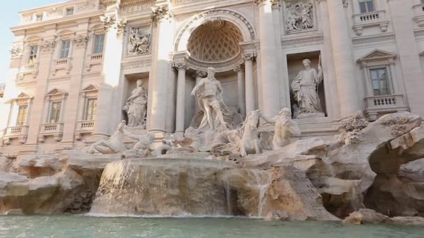 Fontana de Trevi Italia, Roma, Fontana de Trevi en cámara lenta — Vídeo de stock
