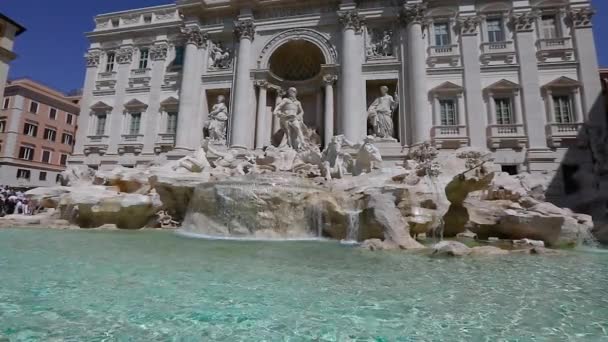 意大利波利宫，罗马。在慢动作中的喷泉 — 图库视频影像