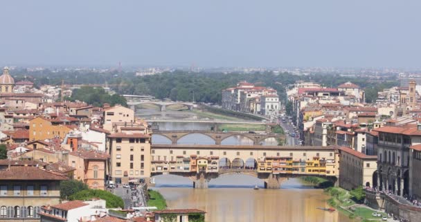 Florence Ponte Vecchio Köprüsü, Floransa 'daki Old Ponte Vecchio Köprüsü — Stok video