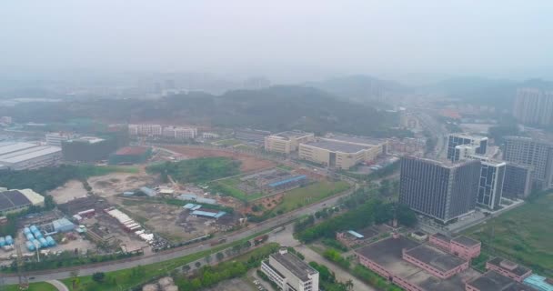 Zona industrial, vista panorâmica do distrito industrial. Vista panorâmica do distrito chinês com várias fábricas — Vídeo de Stock