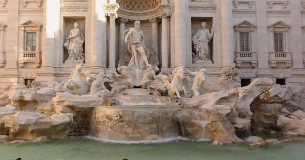 Trevifontein Italië, Rome. Palazzo Poli en Trevi Fontein Rome, Italië. — Stockvideo