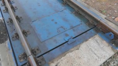 Vagon tartılama ekipmanları, tren vagonu ağırlık köprüsü, ağırlık ölçme ekipmanları, ağırlık ölçüm istasyonu.