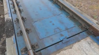 Vagon tartılama ekipmanları, tren vagonu ağırlık köprüsü, ağırlık ölçme ekipmanları, ağırlık ölçüm istasyonu.