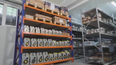 Vitesli depo, vites motorları için depo, stoklarda vites motorları.