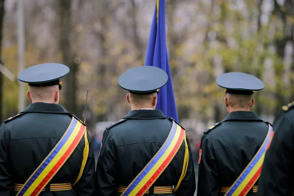 Soldiers take part at a military parade — Stock Photo, Image