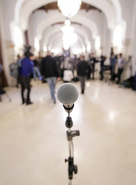 Primo Piano Del Microfono Una Conferenza Stampa — Foto Stock