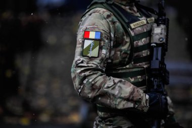 Bir alan resminin detaylarıyla sığ derinlik (seçici odak)