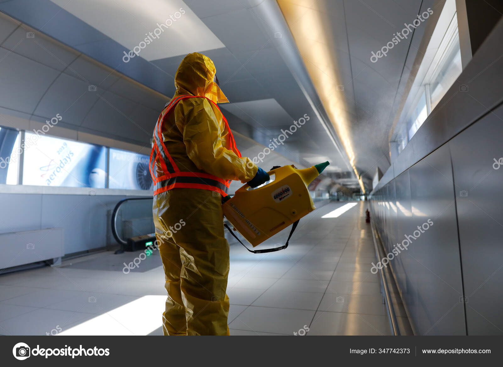 151 Aeroportul Otopeni Stock Photos Free Royalty Free Aeroportul Otopeni Images Depositphotos