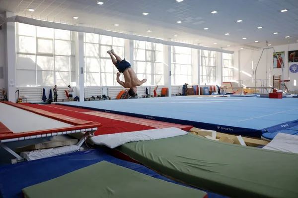 Boekarest Roemenië Februari 2020 Roemeense Mannelijke Gymnastiektreinen Het Trainingscentrum Lia — Stockfoto