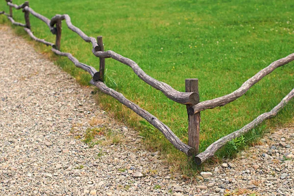 Mooi houten hek — Stockfoto