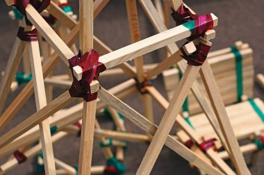 Ahşap Çıta koli bandı - mimari konsept bağlı İnşaat