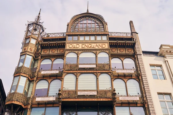 Das Musikinstrumentenmuseum im ehemaligen Kaufhaus Old England in Brüssel, Belgien — Stockfoto