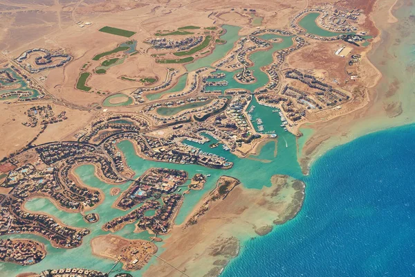 Vista aérea de El Gouna um resort turístico egípcio de luxo localizado no Mar Vermelho 20 km ao norte de Hurghada . — Fotografia de Stock