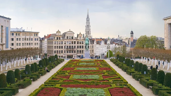 Der Garten des Mont des Arts in Brüssel, Belgien im Frühling — Stockfoto